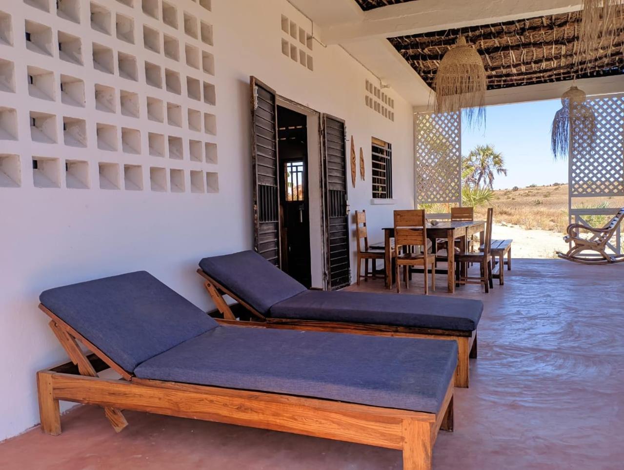La Maison D'Hote De La Foret Retrouvee Mahajanga Esterno foto